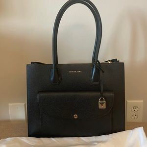 MICHAEL Michael Kors black tote bag New w/o tags